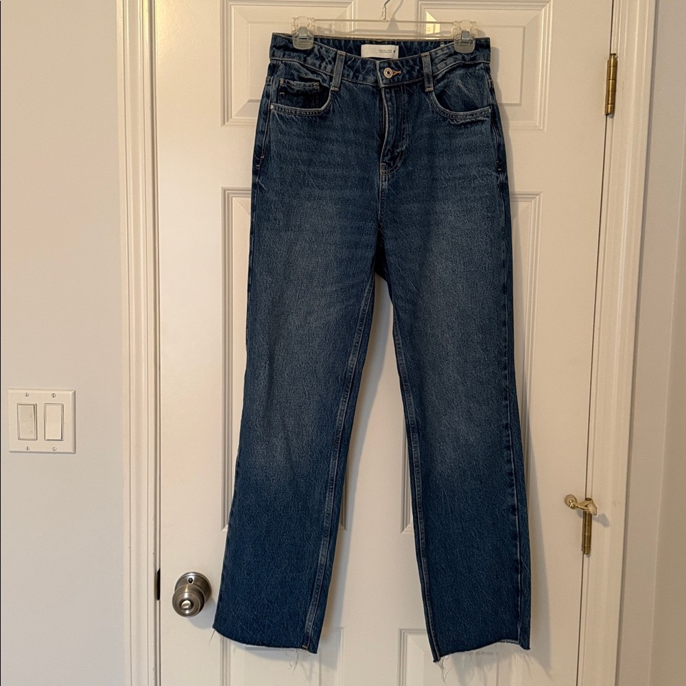 Zara Women’s Straight leg Jeans